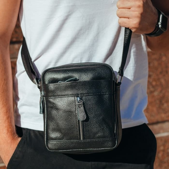 

Мужская кожаная сумка месенджер Tiding Bag 130090-NM 21 х 24 х 6 Черный