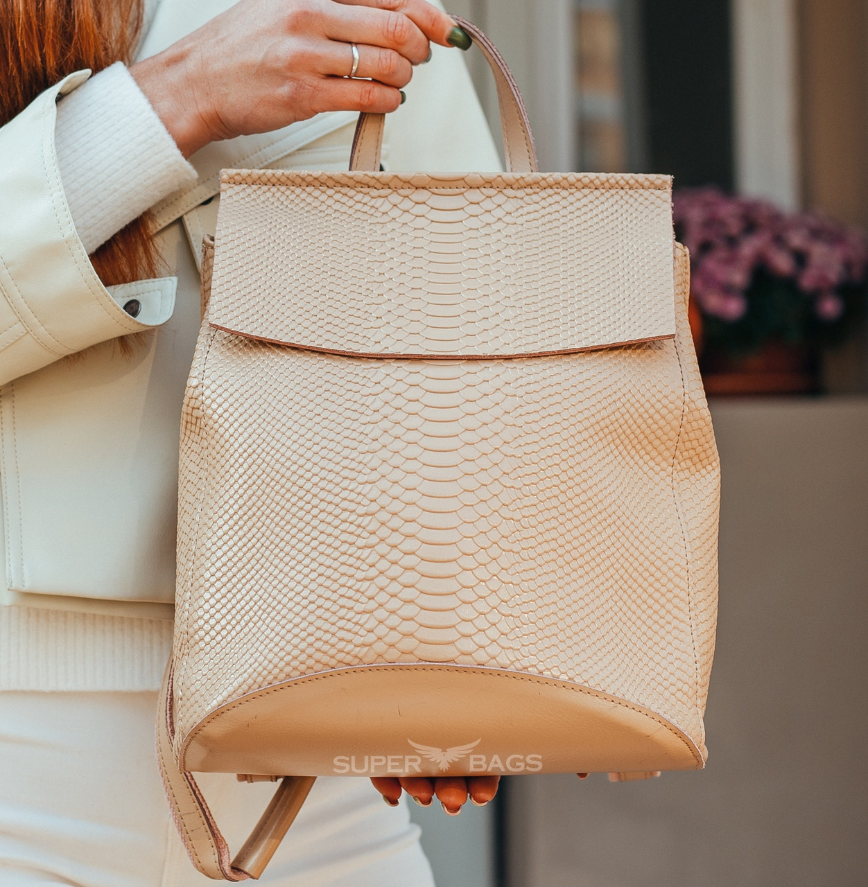 

Женский кожаный рюкзак Tiding Bag 24375-NM 28 х 33 х 13 Бежевый