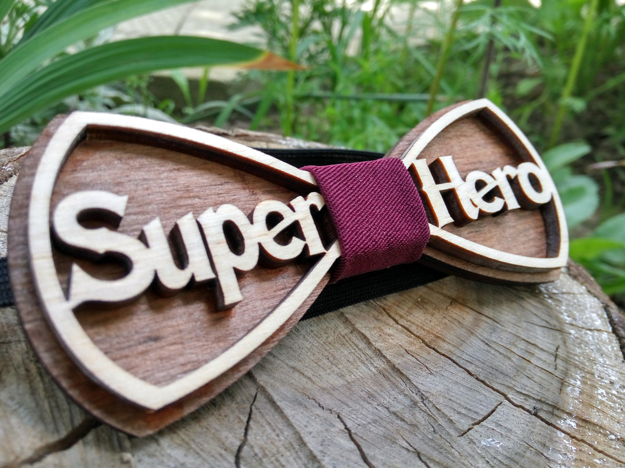

Деревянная бабочка HatynkaUA Super Hero ручной работы Бордовая