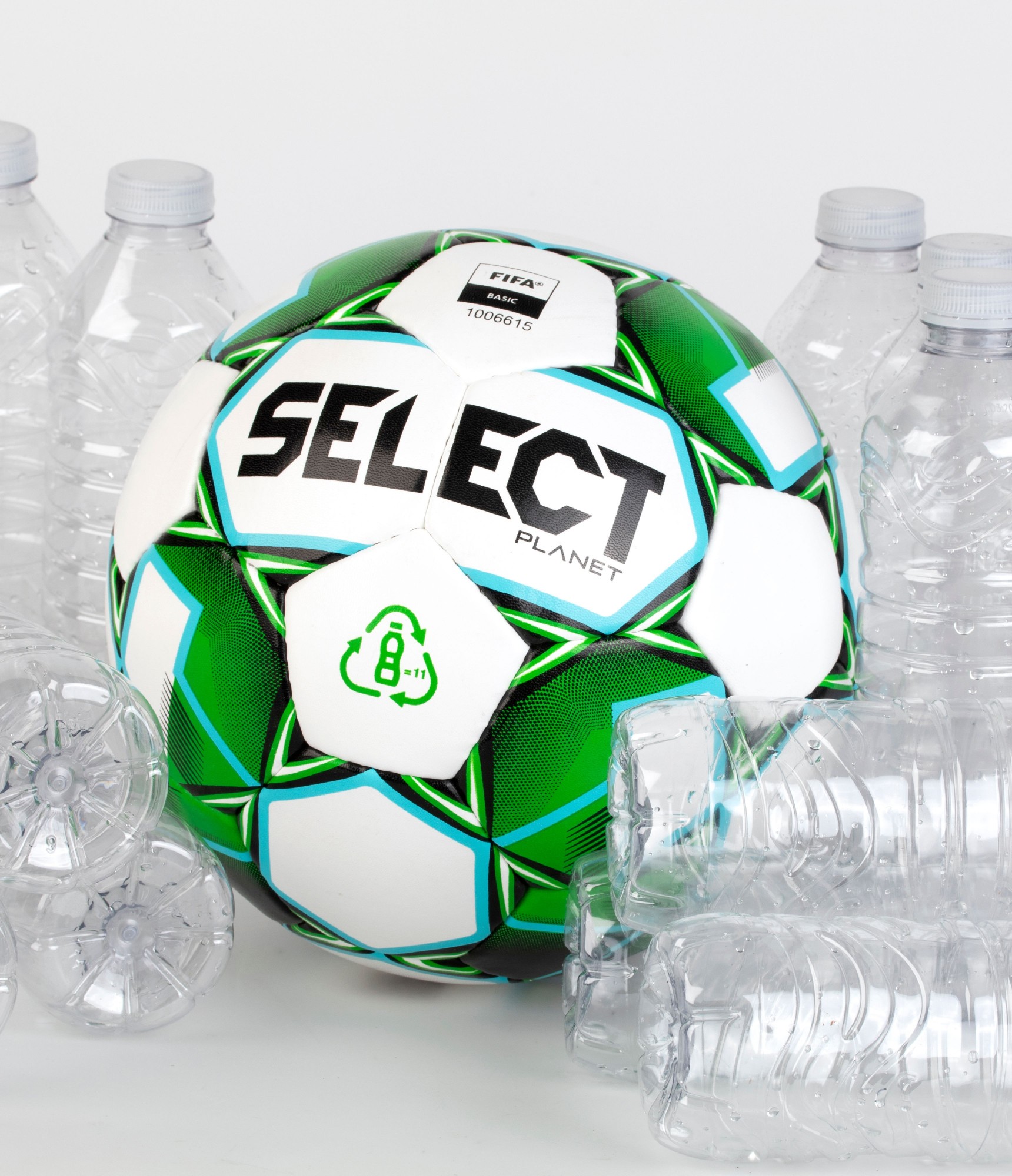 

М’яч футбольний SELECT Planet FIFA