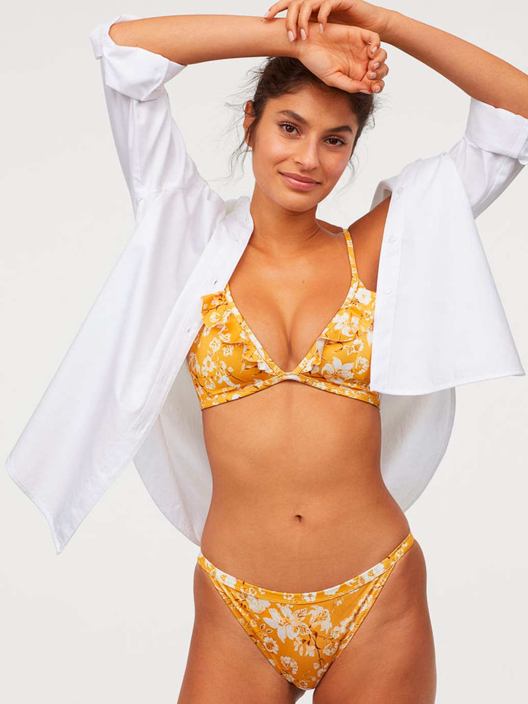 

Нижняя часть купальника H&M 758840001b39  Желтая, Нижняя часть купальника H&M 758840001b39 32 Желтая
