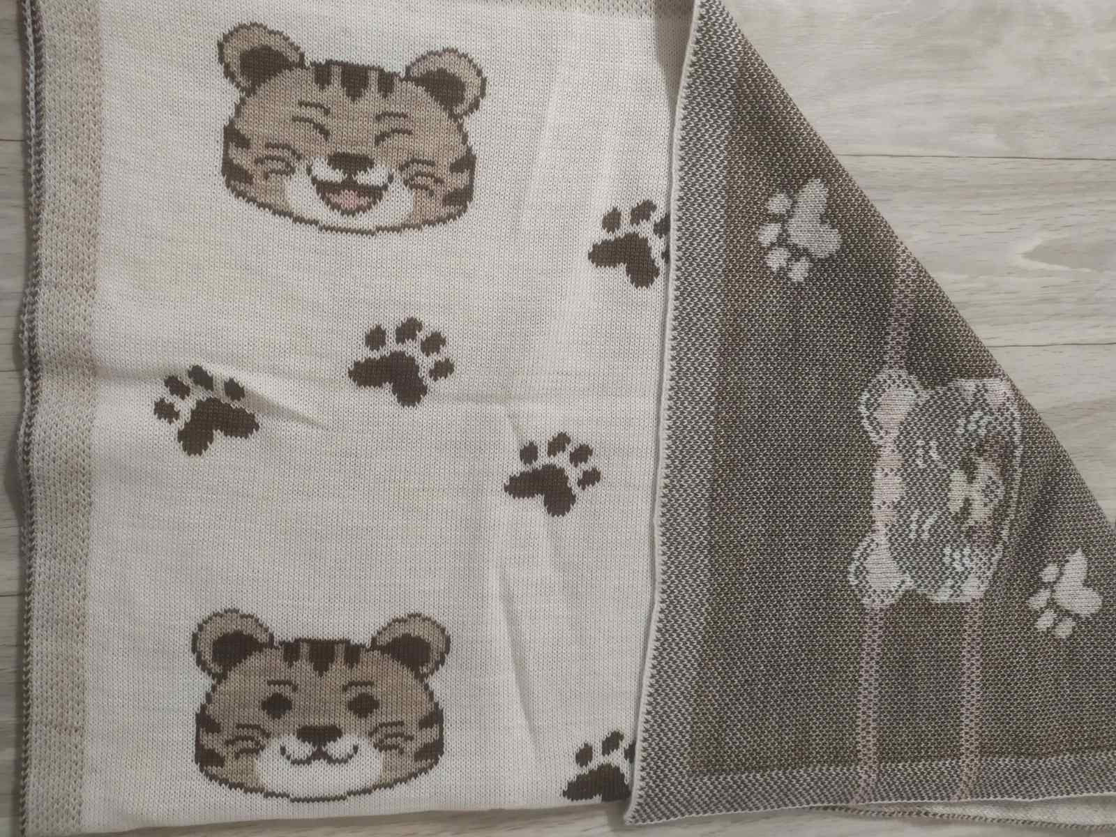 

Простиральце дитяче 85*105 Mari-Knit 0884 85-105 бежевый 67342