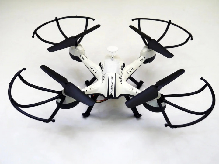 

Квадрокоптер Drone CX006 c WiFi камерой