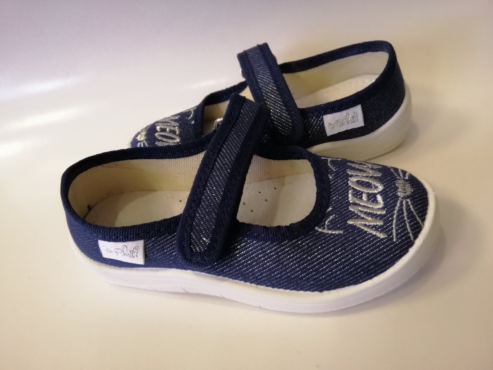 

Тапочки для девочки Waldi 377-852/2 синие р.31-19,8 см