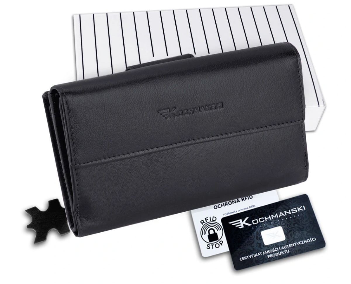 

Женский кожаный кошелёк Kochmanski с защитой RFID 17.7 х 9.7 х 3 см черный (K-5245-GCL)