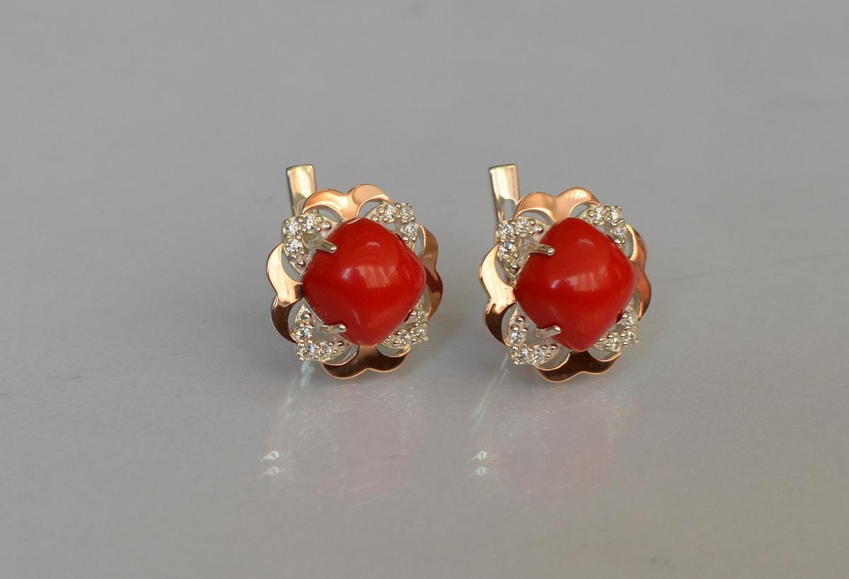 

Серебряные серьги Silver Style с золотыми вставками 165с Коралл