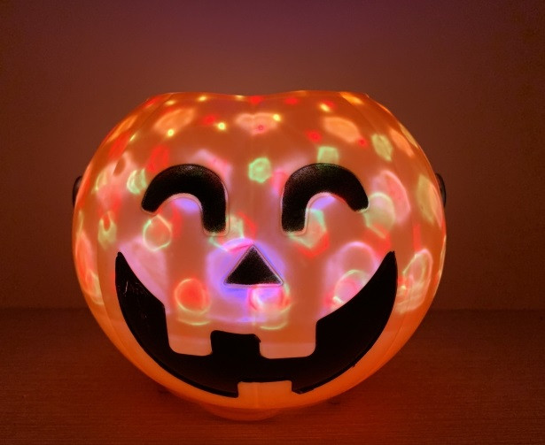 

Тыква Smile светящаяся и смеющаяся Хэллоуин Halloween