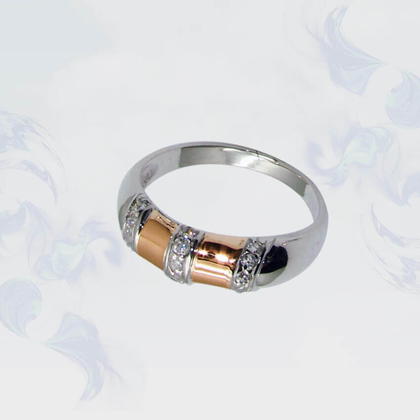 

Кольцо из серебра с золотыми вставками SilverUA модель 076 (размер 17,5)