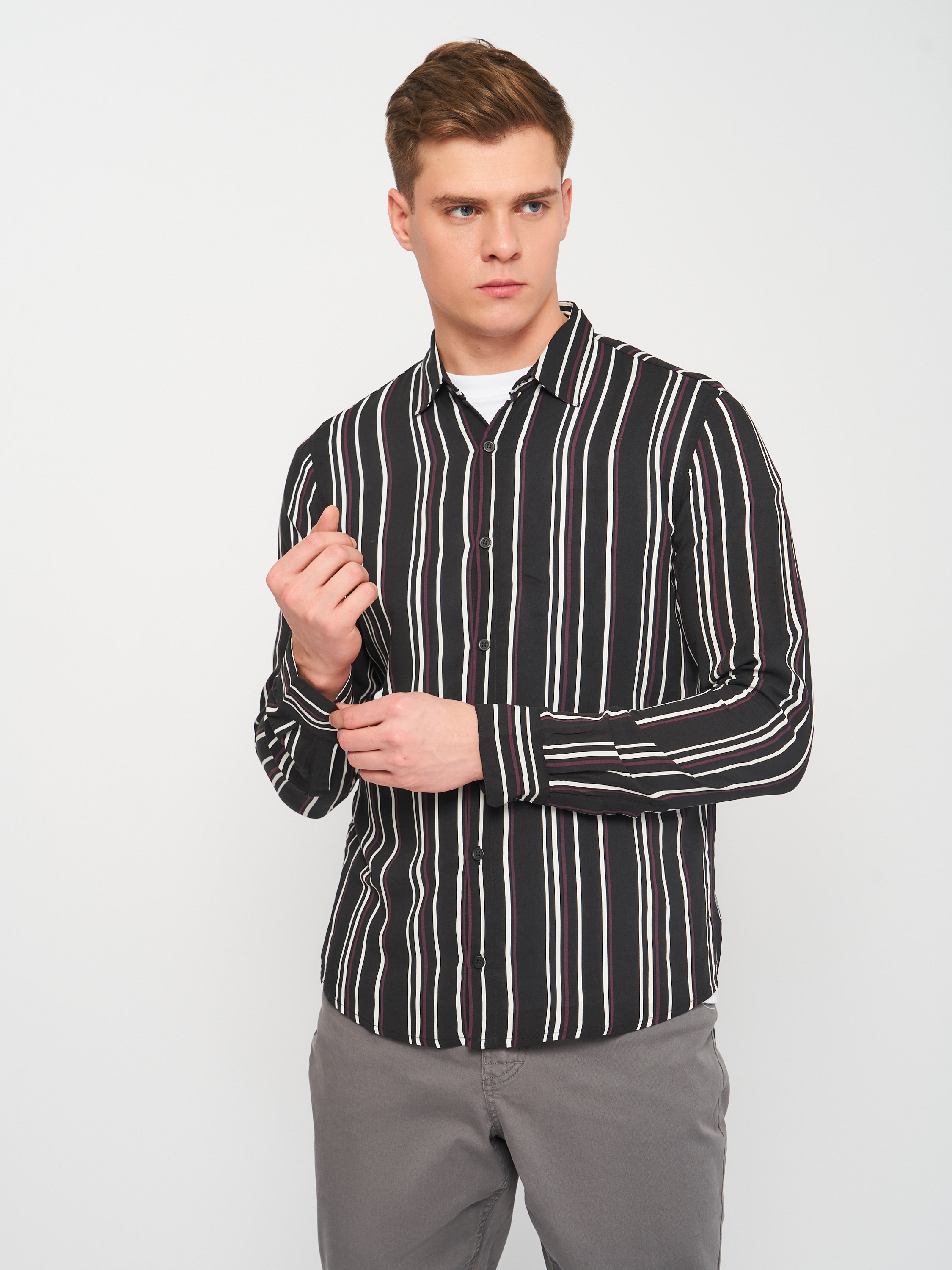 

Рубашка Pull & Bear 9471/553/800  Черная в полоску, Рубашка Pull & Bear 9471/553/800 M Черная в полоску