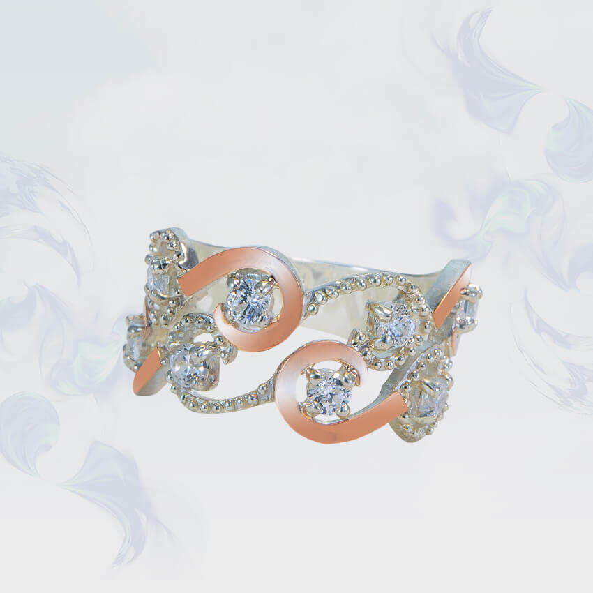 

Кольцо из серебра с золотыми вставками SilverUA модель 125 (размер 23,5)