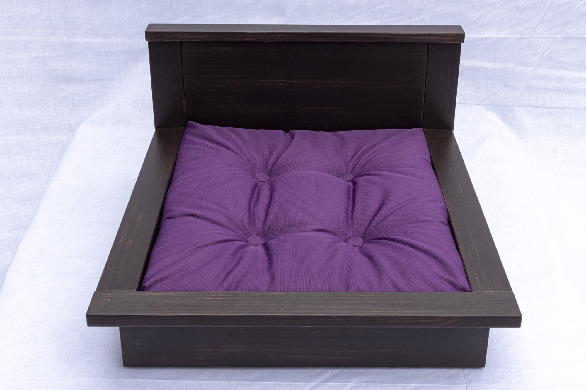 

Спальное место (кровать, лежак) для животного Допомога друзів Classic Tik violet 40*50 см