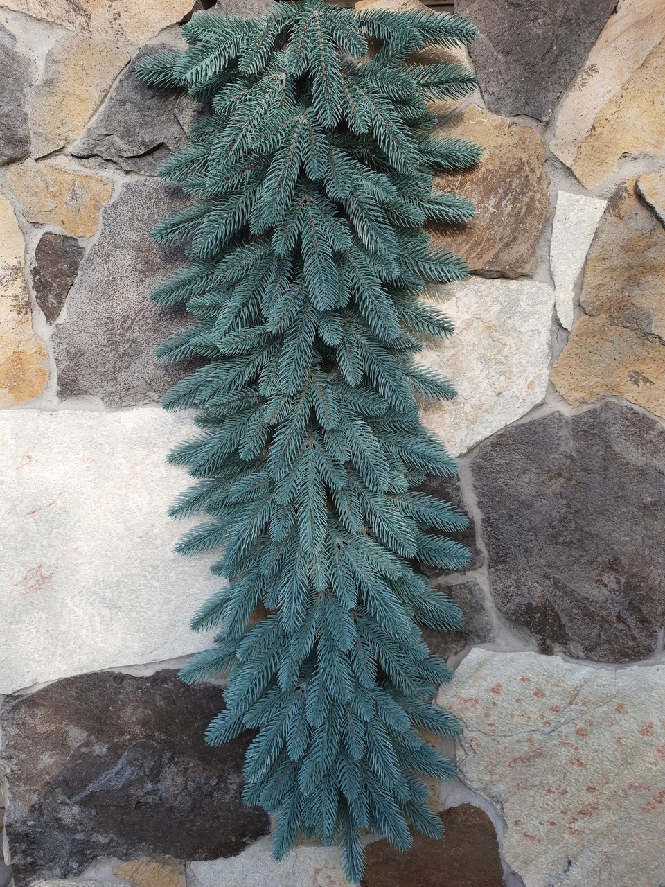 

Рождественская хвойная новогодняя литая гирлянда премиум Ель Адель 1 м голубая (SLI-GRL ADLB)