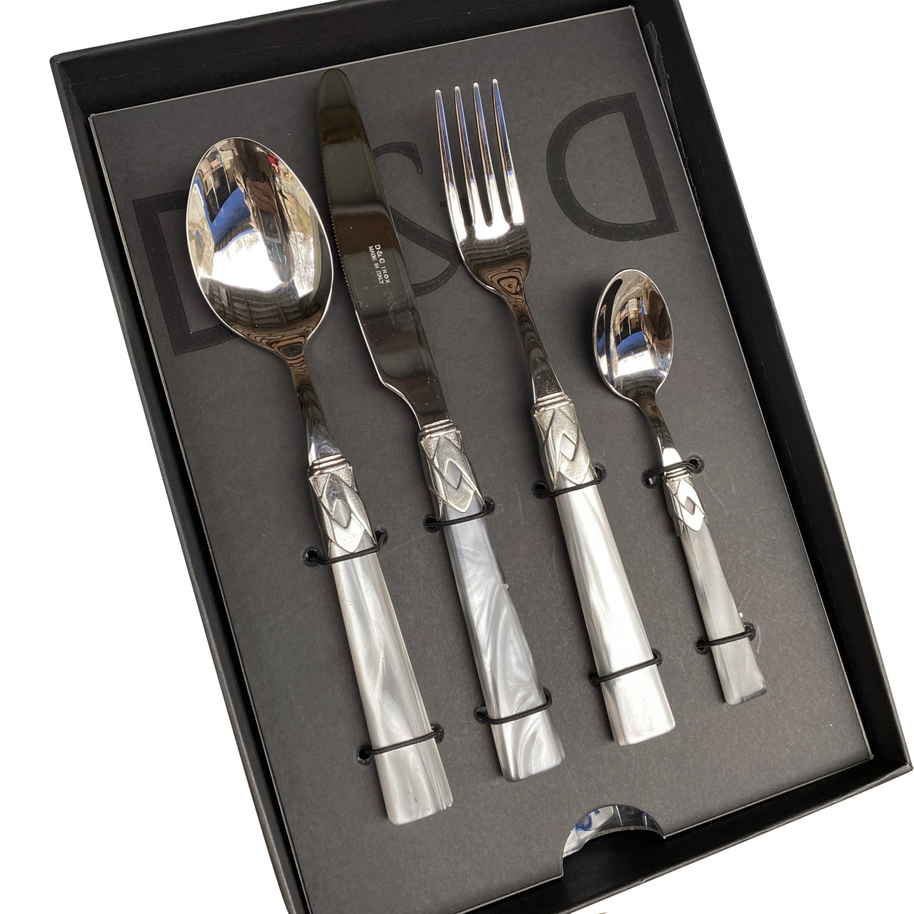 

Набор столовых приборов Domus&Design Capri Shining Steel Grey Pearl 24 шт CD26CPSS/GR