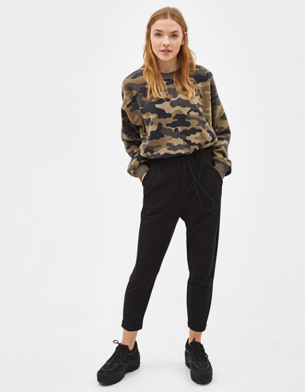 

Брюки Bershka 5251/168  черные, Брюки Bershka 5251/168 L черные