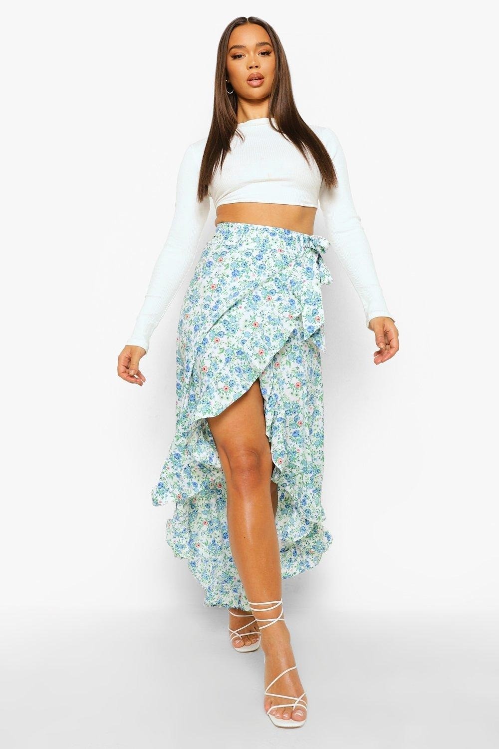 

Юбка Boohoo  белый 8520123003561, Юбка Boohoo 44 белый 8520123003561