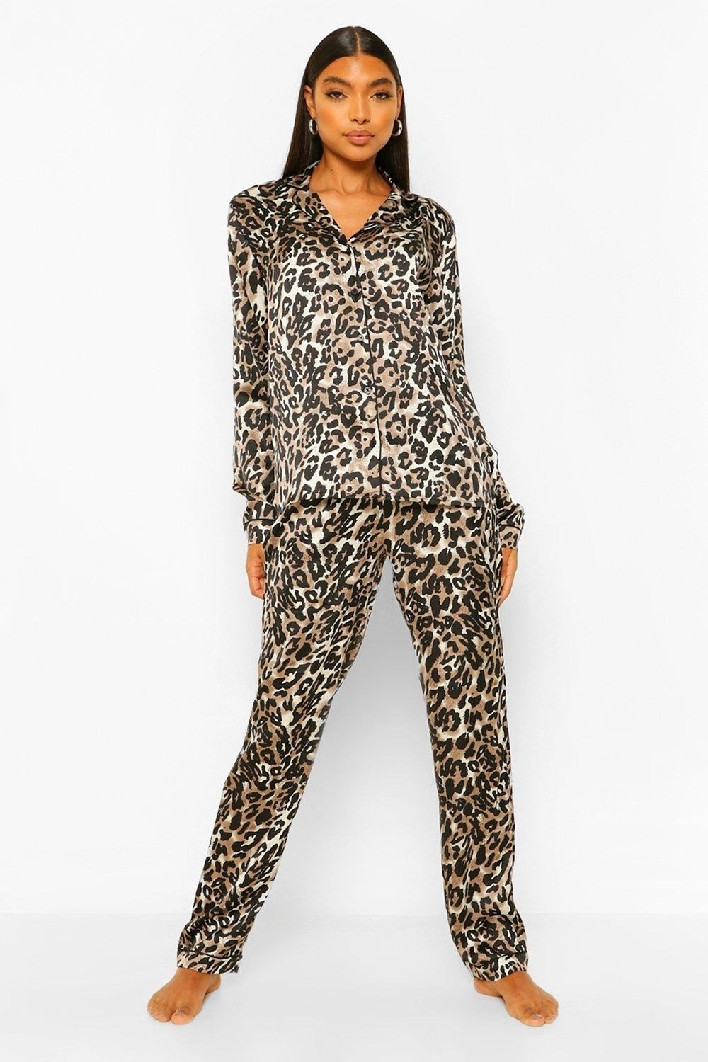 

Пижама Boohoo  серый 8520123003801, Пижама Boohoo 40 серый 8520123003801