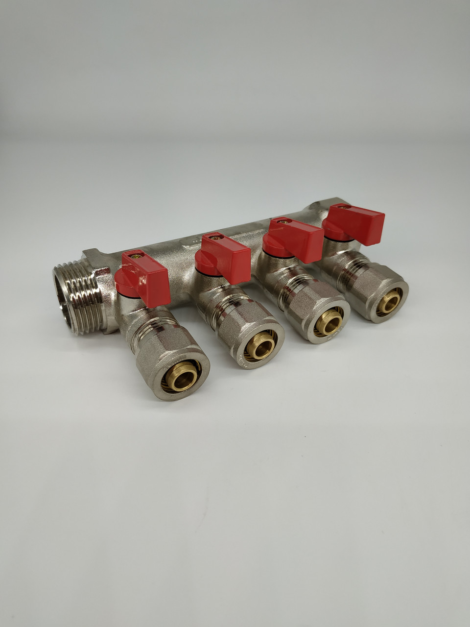 

Коллектор с отсекающими клапанами ORSO 1"х4х16