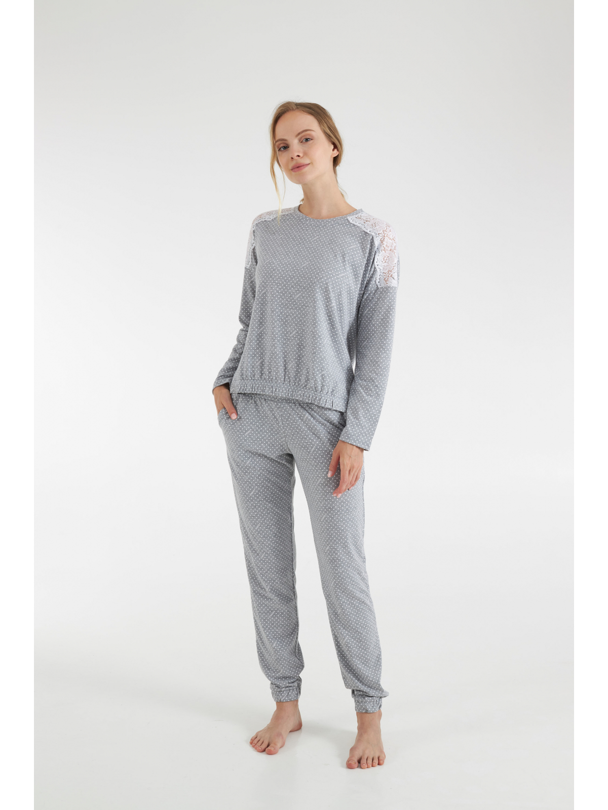 

Жіноча піжама Ellen Group сірого кольору в горох  LPK 0781/03/01, Жіноча піжама Ellen Group сірого кольору в горох S LPK 0781/03/01