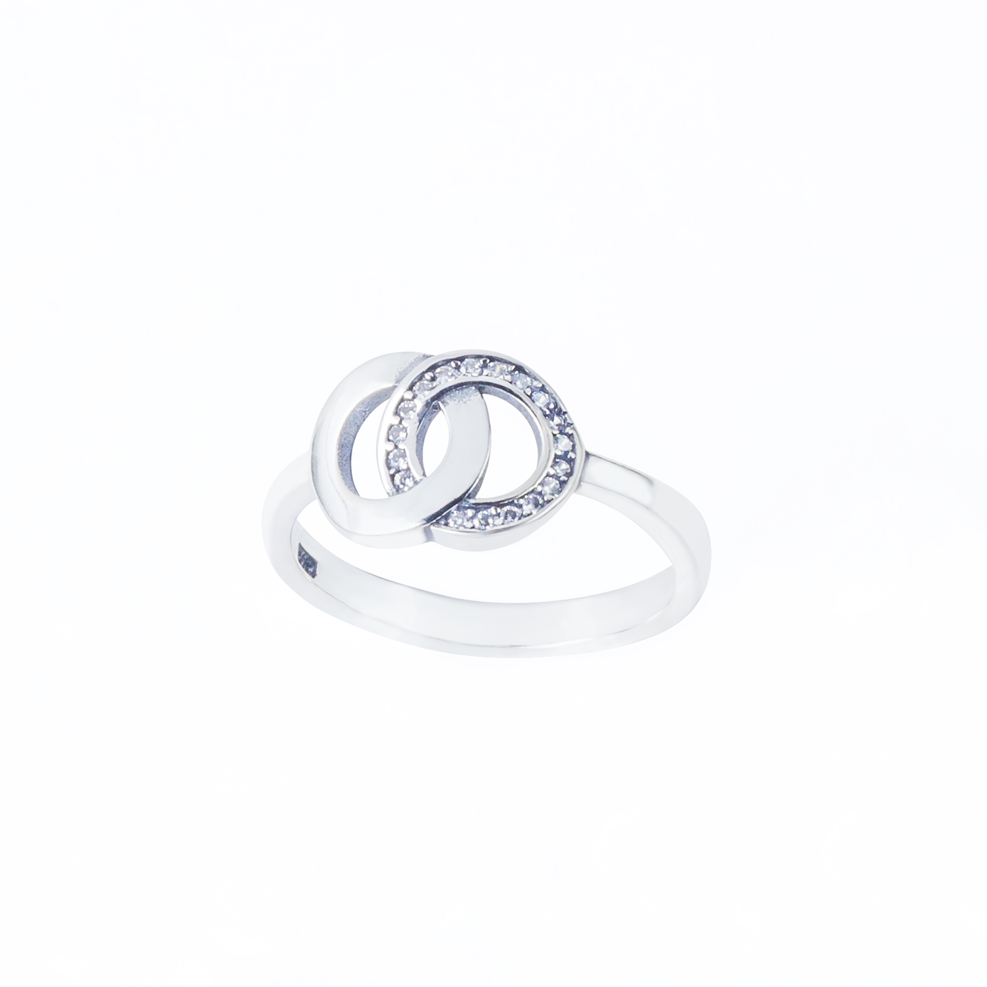 

Каблучка TOP Silver розмір 16,5 2,18 г