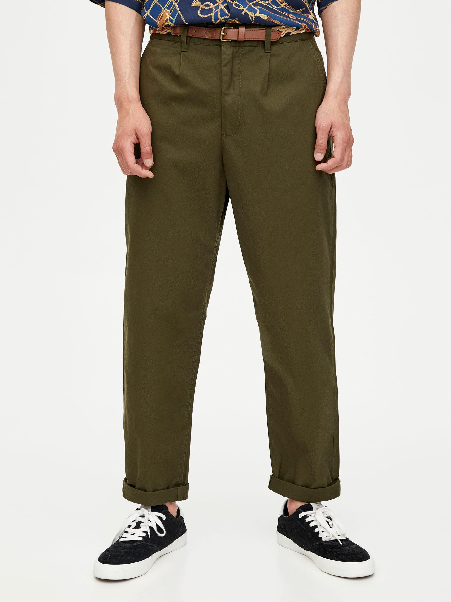 

Брюки Pull & Bear XAZ217408AULG  Темно-зеленые, Брюки Pull & Bear XAZ217408AULG 40 Темно-зеленые