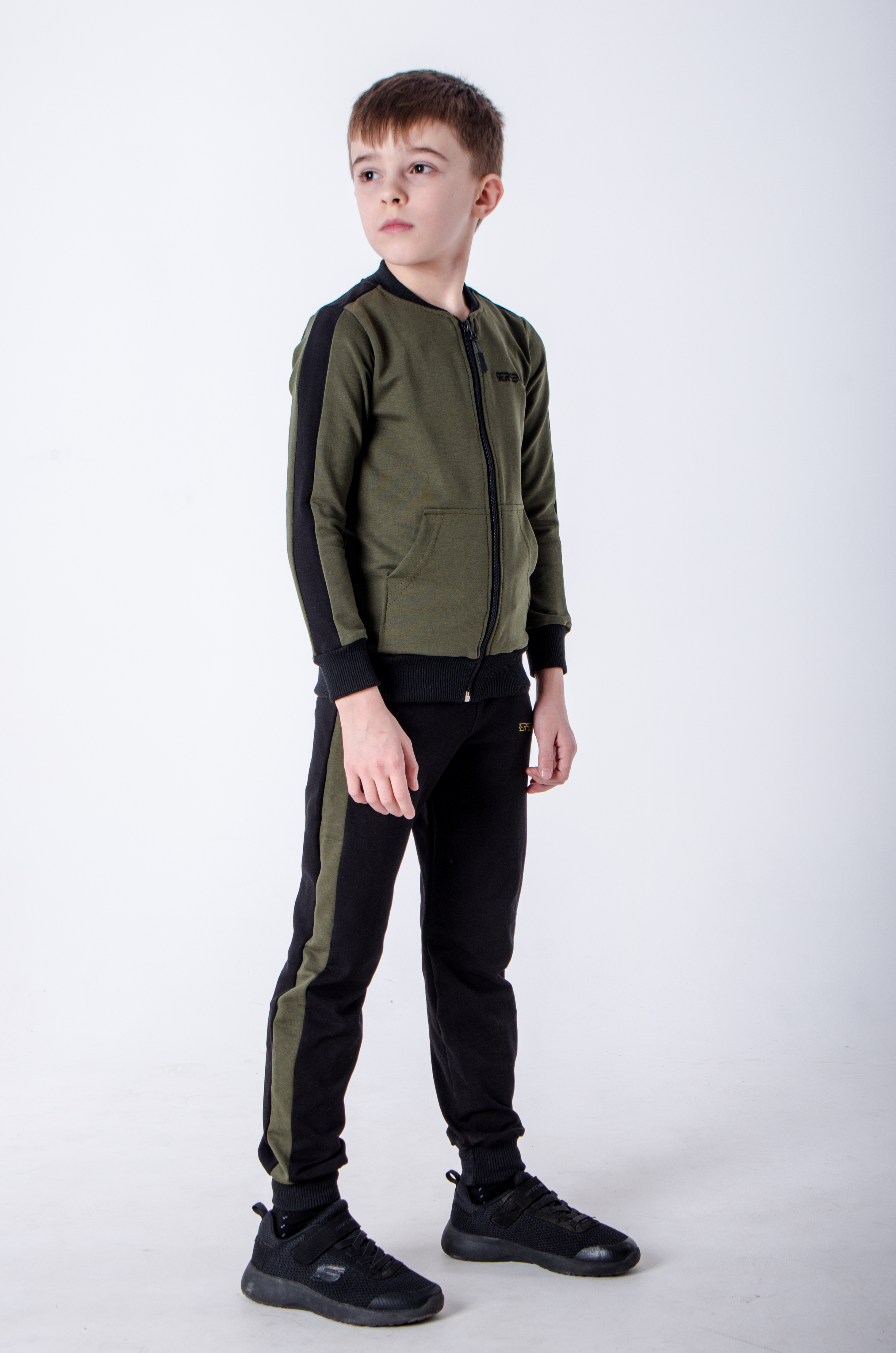 

Дитячий спортивний костюм BERSENSE KIDS SPORT чоловічий на замку хакі, 128