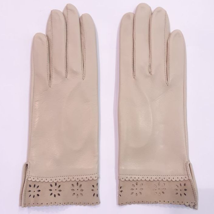 

Женские перчатки кожаные GlovesUA мод.205 р.7,5 бежевые (оборка замш)