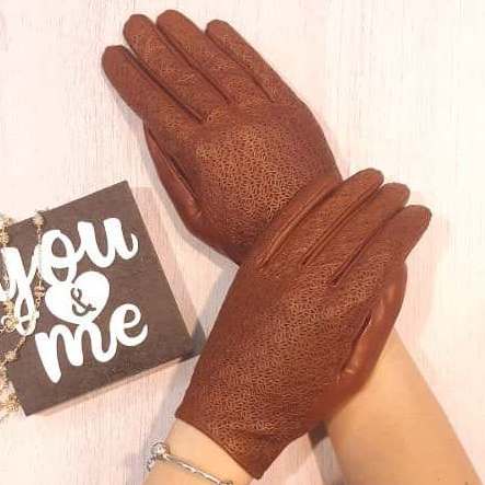 

Женские перчатки GlovesUA комбинированные мод.394 р.8 коньяк ( кожа крошет)