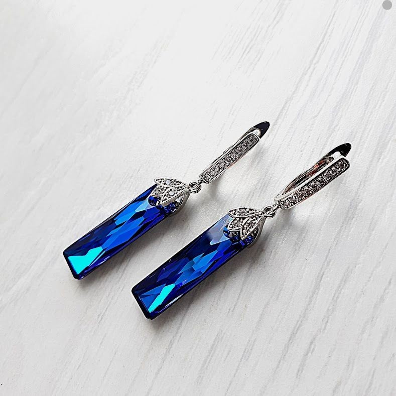 

Серьги Hand Made с родиевым покрытием с сине-голубыми кристаллами Сваровски