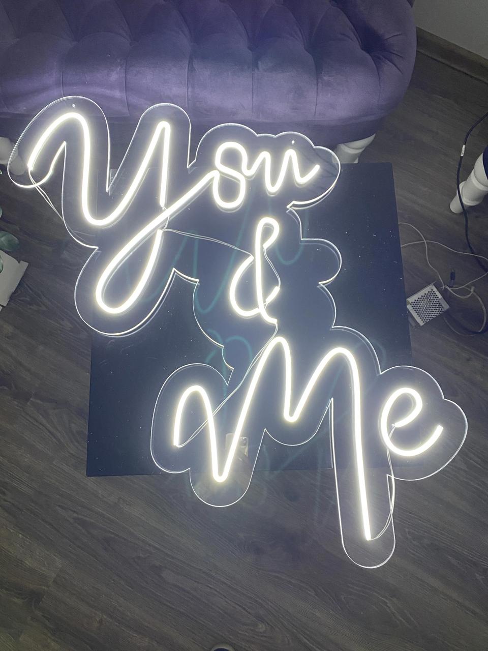 

Неоновая надпись на свадьбу You & Me на акриловой основе Manific Decor