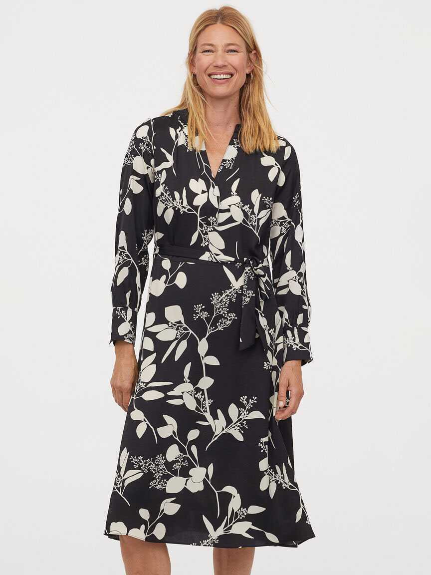

Платье H&M 060902982  Черное, Платье H&M 060902982 XS Черное