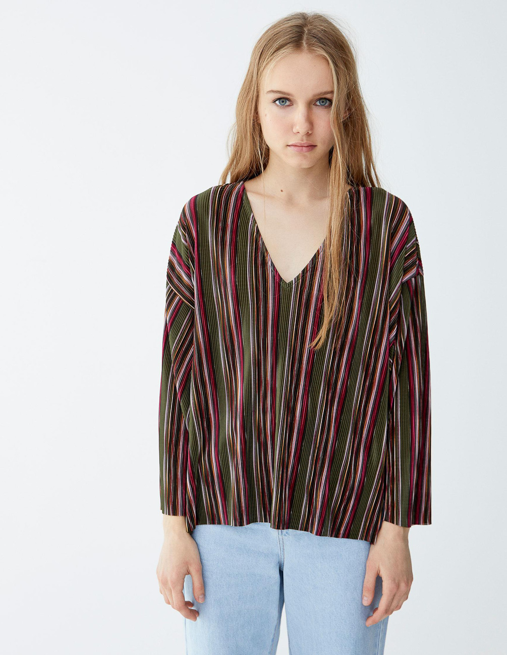 

Блуза PULL & BEAR Ж1080391 (9245/389/505) цвет зеленый, Блуза PULL & BEAR Ж1080391 (9245/389/505) цвет зеленый XS