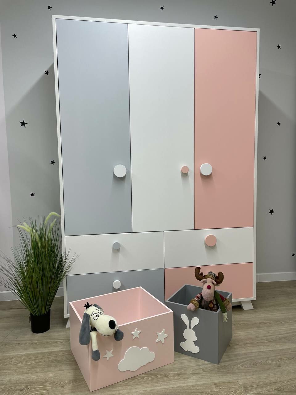 

Шкаф детский Scandic Kid Цвет серый белый и розовый
