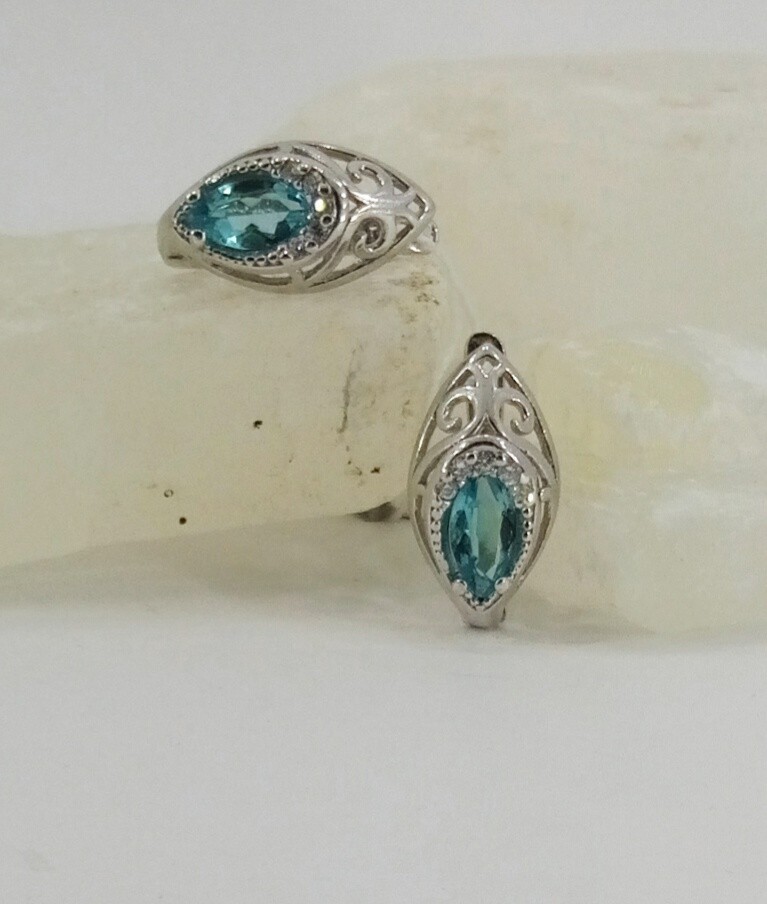 

Серьги из серебра с куб. цирконами