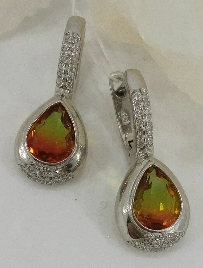 

Серьги из серебра с куб. цирконами