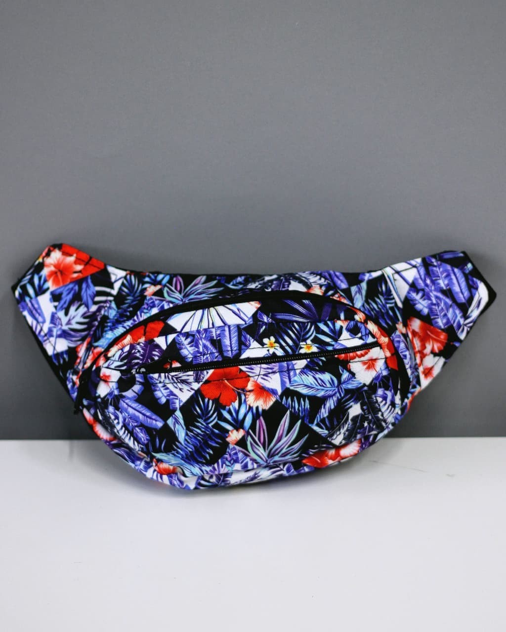 

Поясная сумка бананка с принтом унисекс Flowers Multicolors