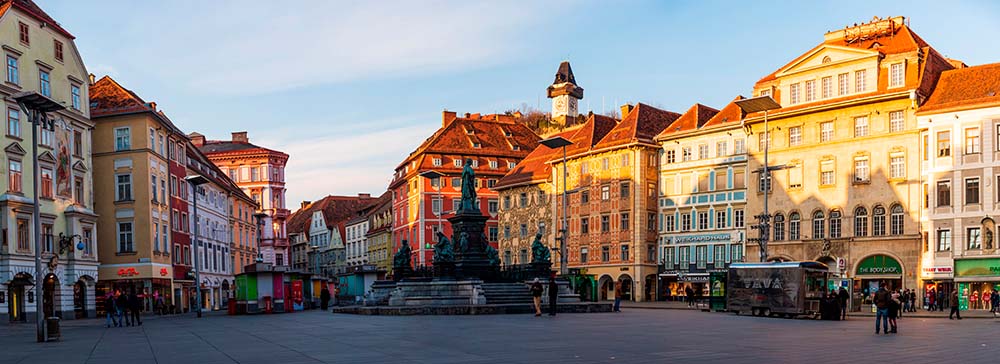 

Фотообои ArtSide Площадь старого города (1291820266) Иней