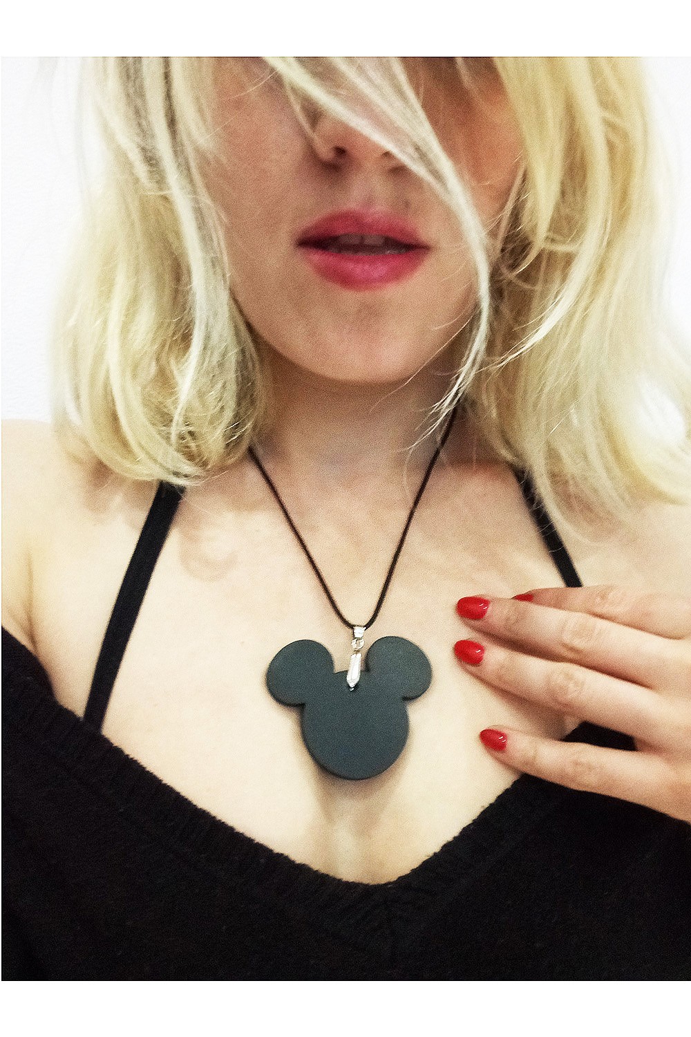 

Кожаный кулон Wild Черный