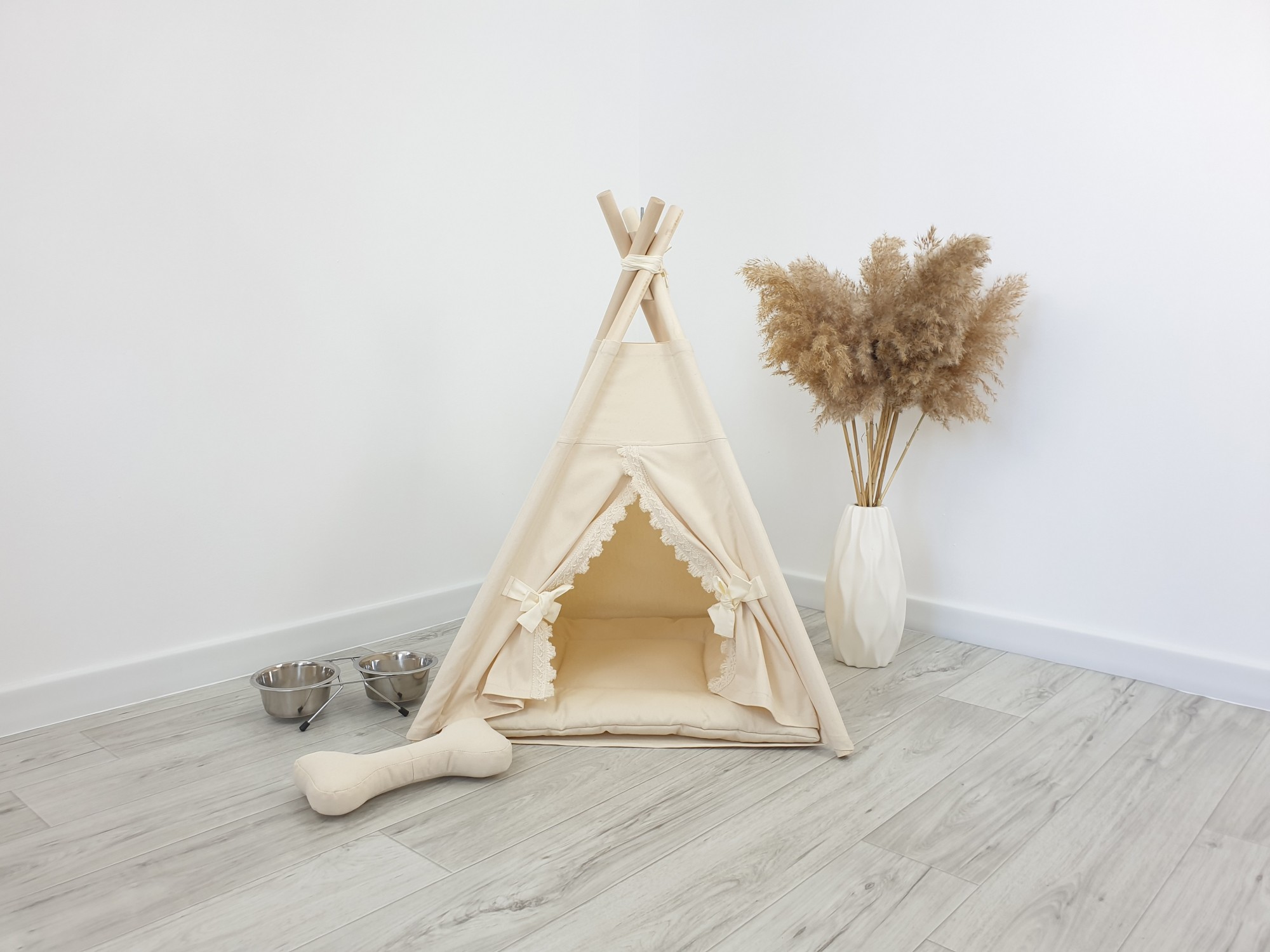 

Вигвам для питомцев SD Studio суровая ткань натуральный с бахромой 75х75х110 см