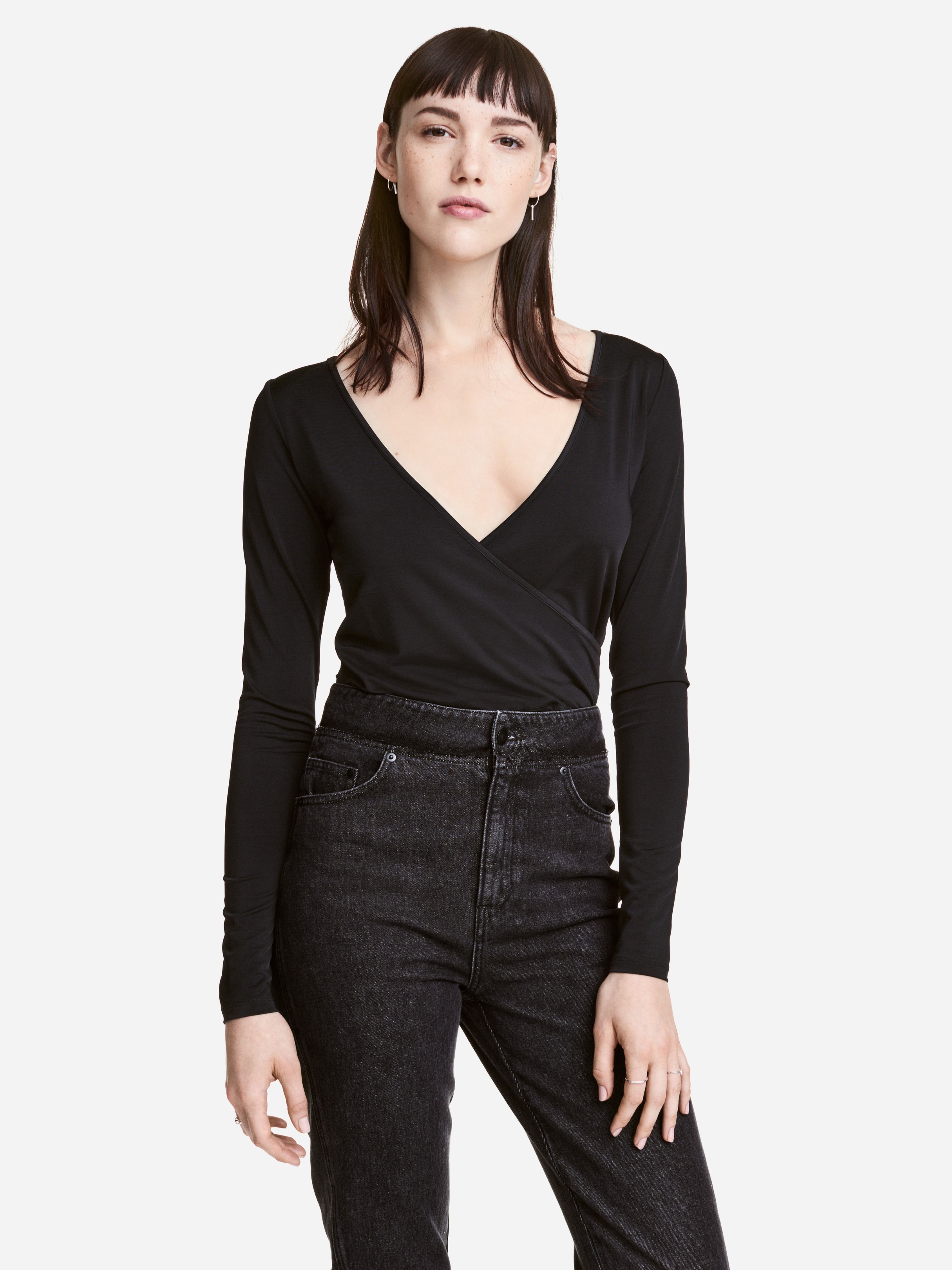 

Топ H&M 03-0482010-007  Черный (СА2000001901960, Топ H&M 03-0482010-007 36 Черный (СА2000001901960)