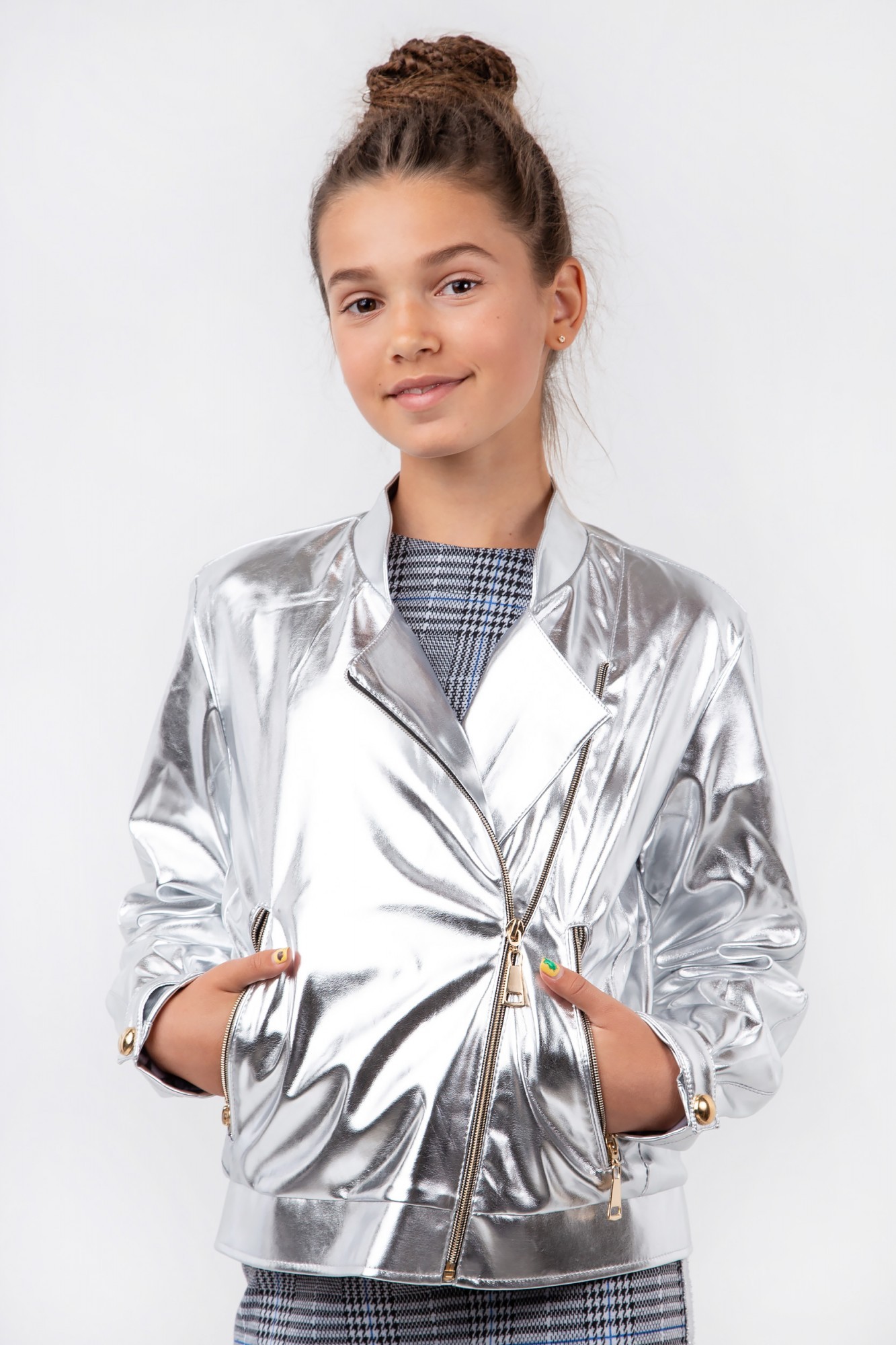 

Куртка-косуха підліткова Diva S (158 см) срібло (733)