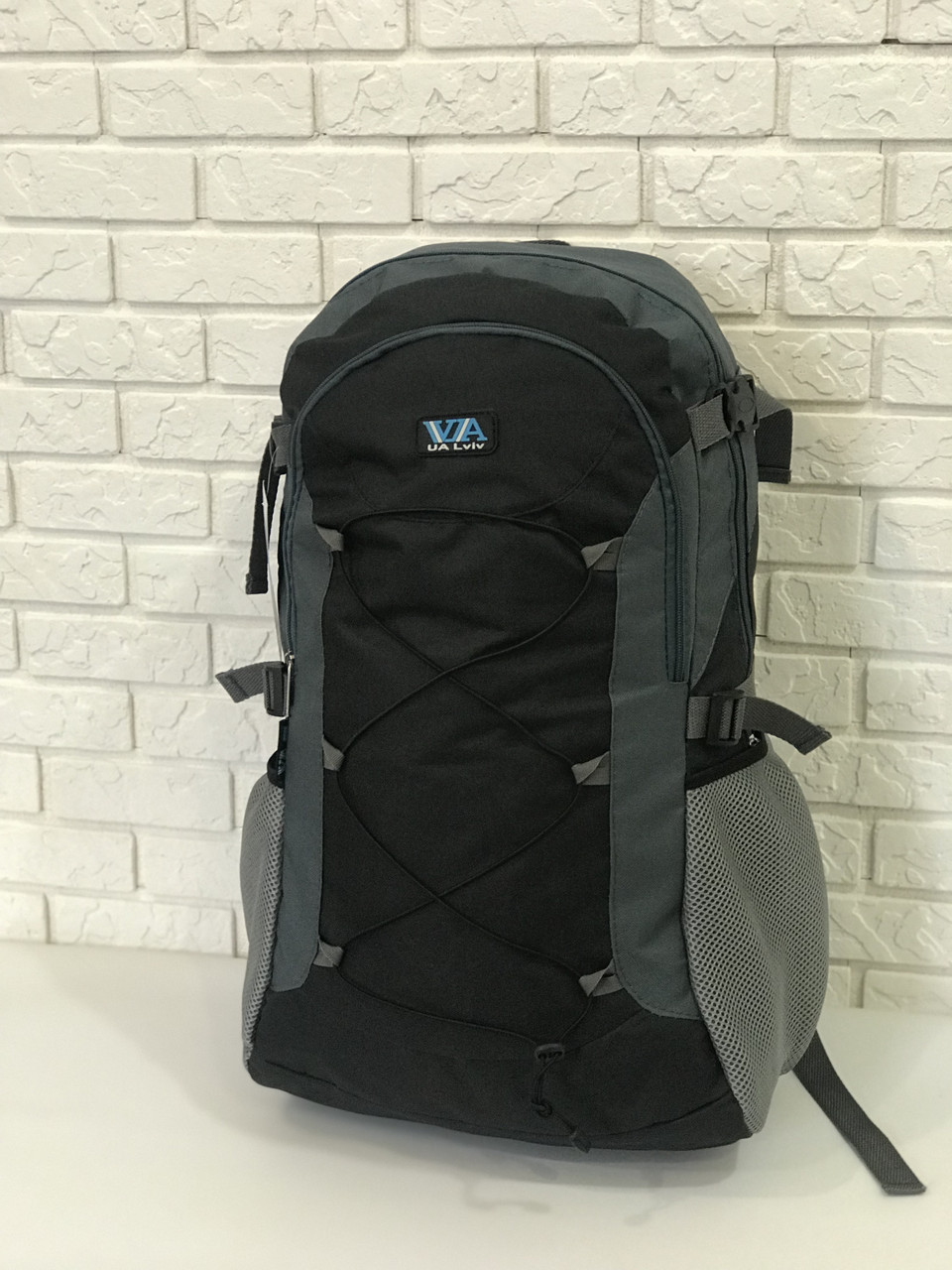 

Рюкзак туристический VA T-09-2 55л, черный с серым
