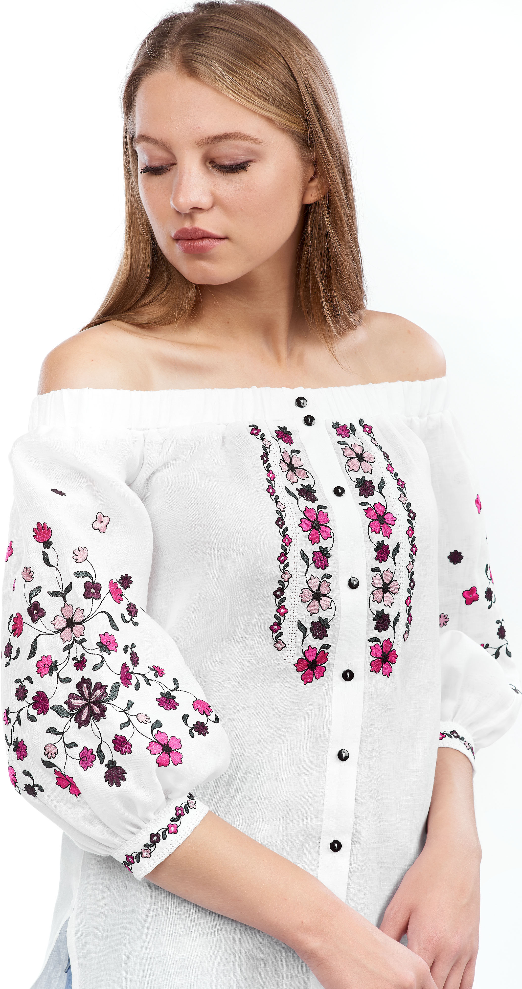 

Вышиванка Edelvika 222-19/00 XL Белая
