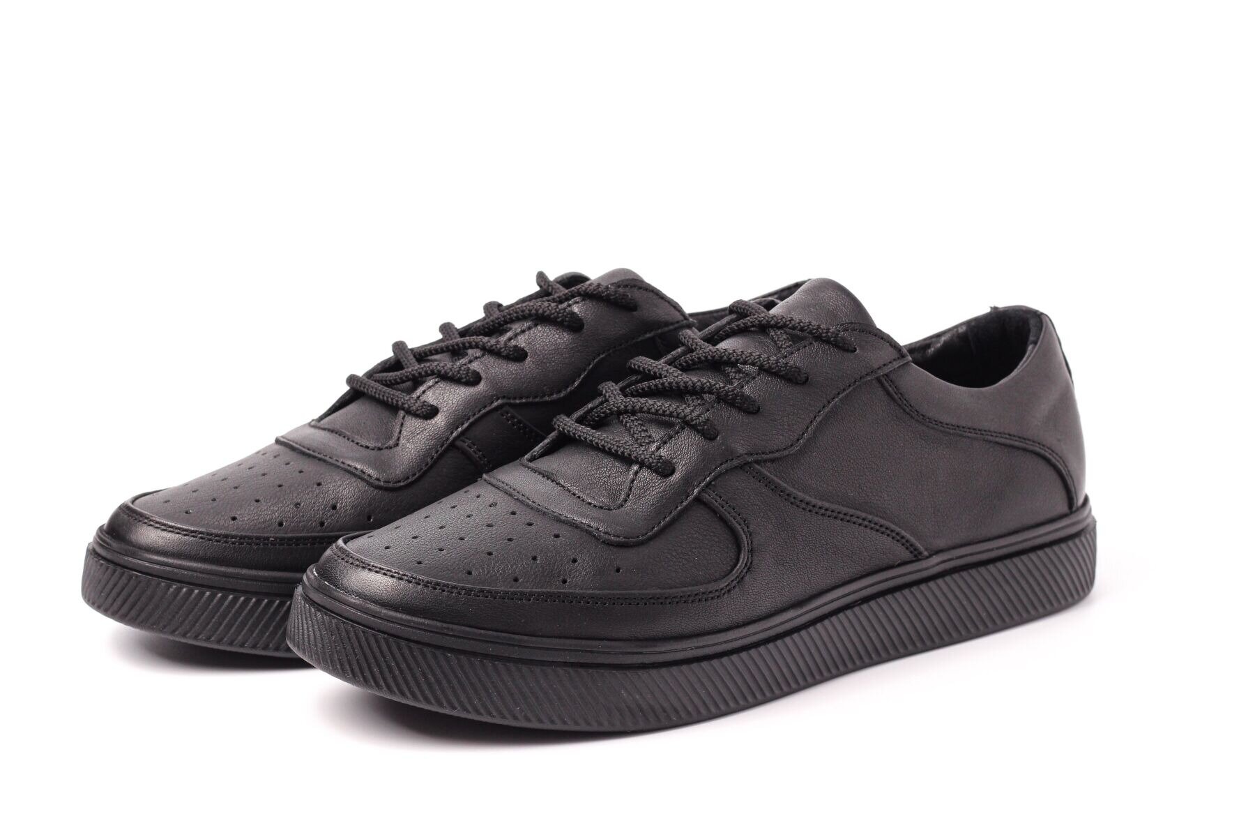 

Кеди Zumer 20-243BLACK 40 Чорний