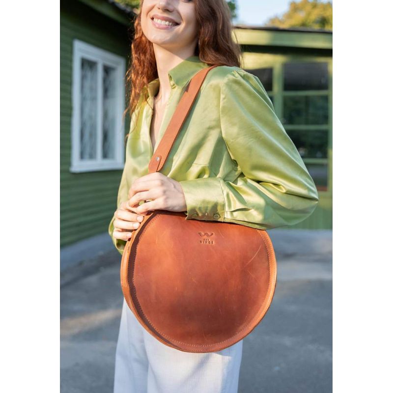 

Женская кожаная сумка Amy L коньячная винтажная