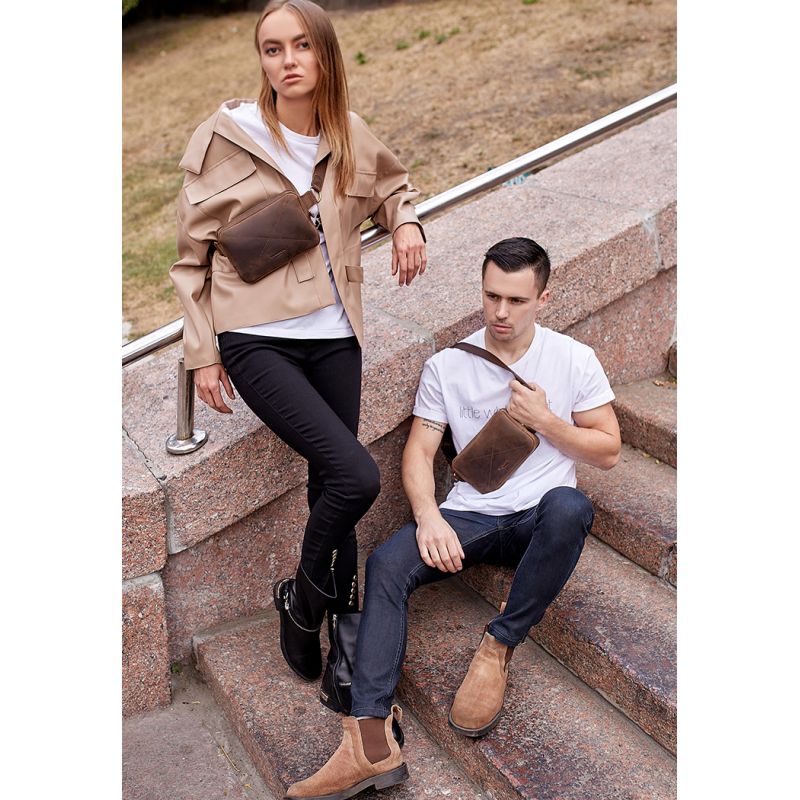 

Кожаная поясная сумка Dropbag Mini темно-коричневая Crazy Horse