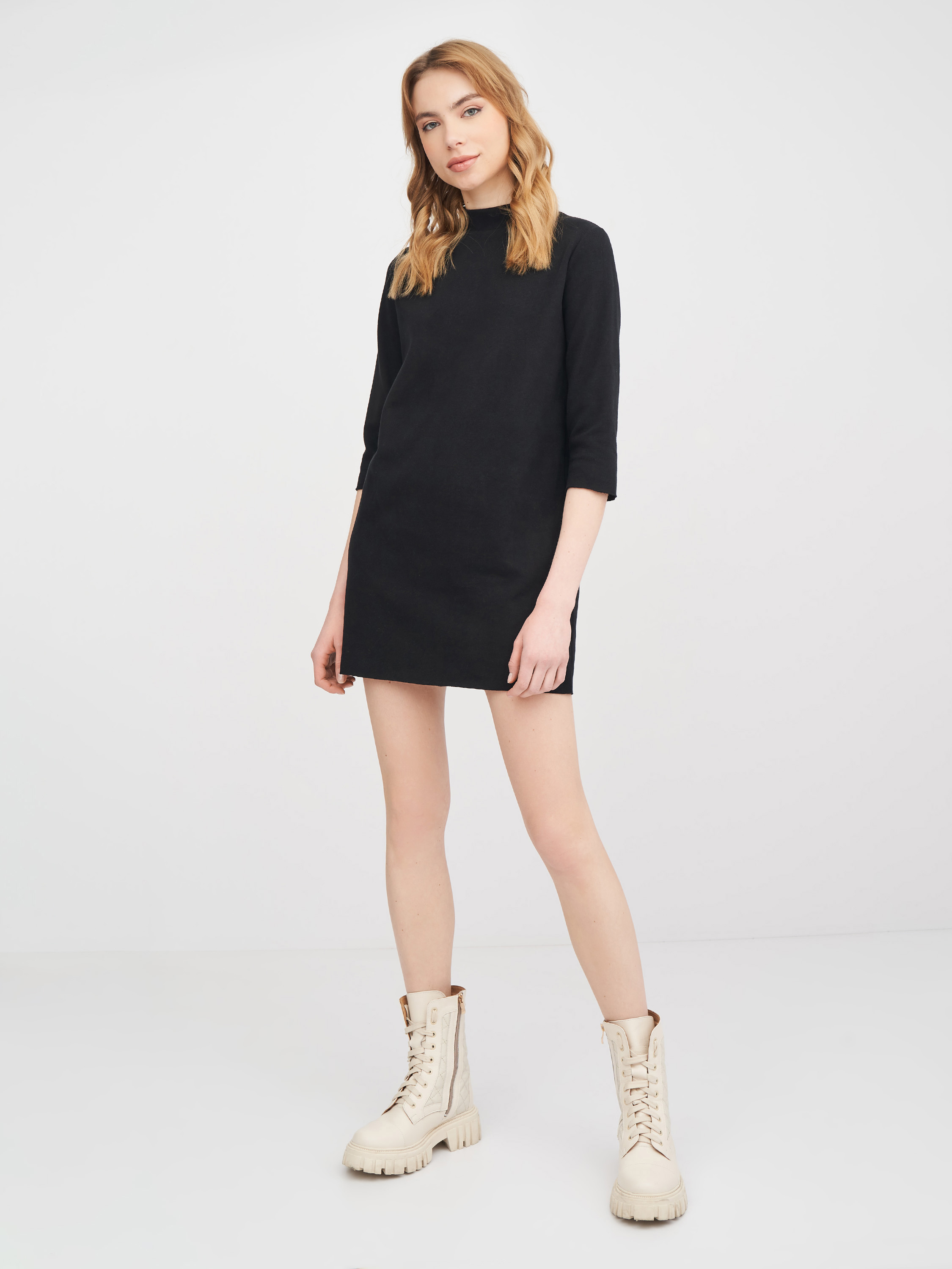 

Платье Pull & Bear 5391/341/800  Черное, Платье Pull & Bear 5391/341/800 M Черное