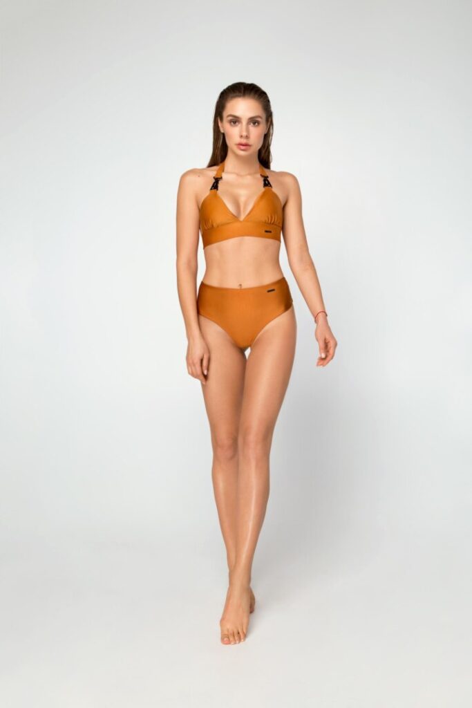 

Купальник раздельный (Плавки и Топ) Designed for Fitness Moto Girl Gold, Купальник раздельный (Плавки и Топ) Designed for Fitness Moto Girl Gold L