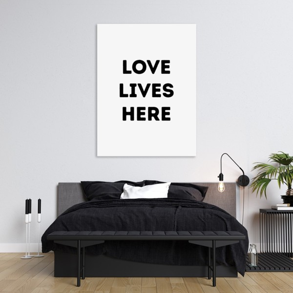 

Картина на холсте Для дома Love Lives Here 75х100 см.