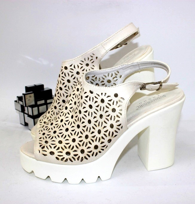 

Босоножки женские Trendy F907M-beige 36 23.3см беж