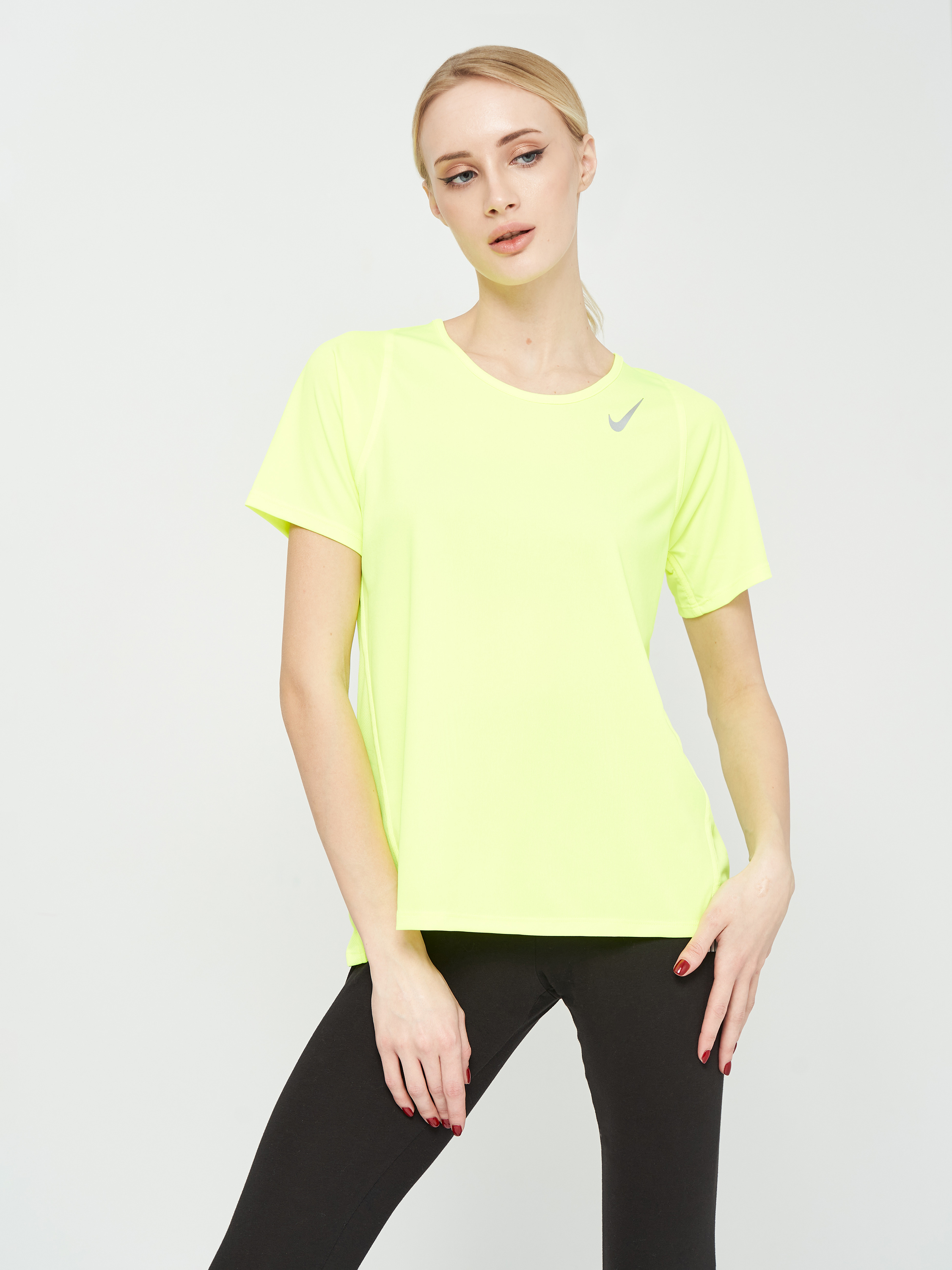 

Футболка Nike W Nk Df Race Top Ss DD5927-702  Желтая, Футболка Nike W Nk Df Race Top Ss DD5927-702 M Желтая